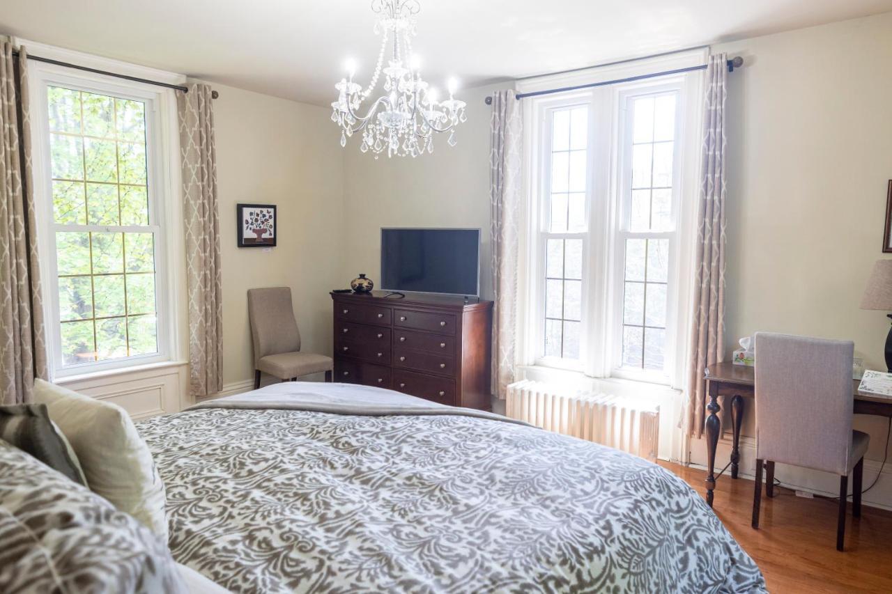 Anneken 1000 Islands B&B Luxury Suites & Spa Brockville Exterior foto