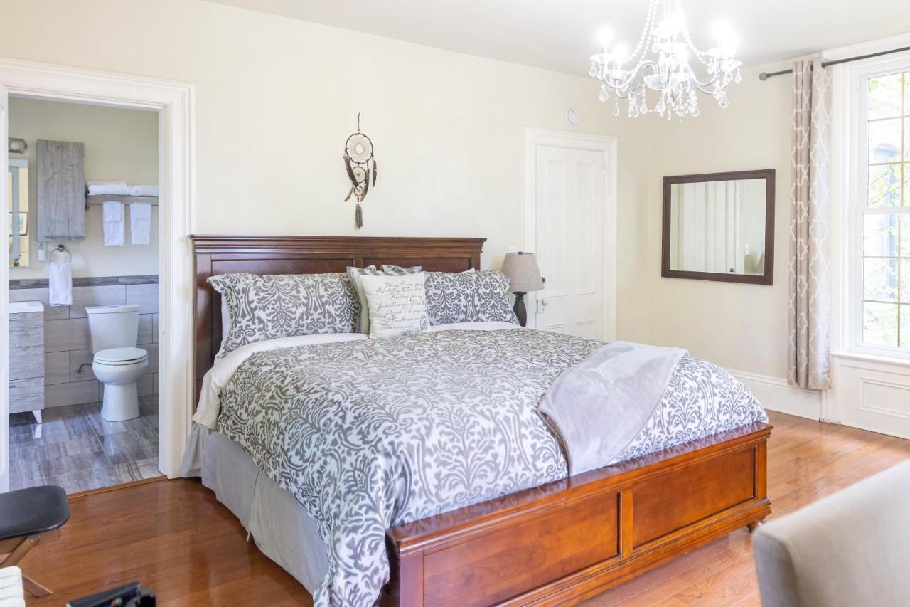 Anneken 1000 Islands B&B Luxury Suites & Spa Brockville Exterior foto